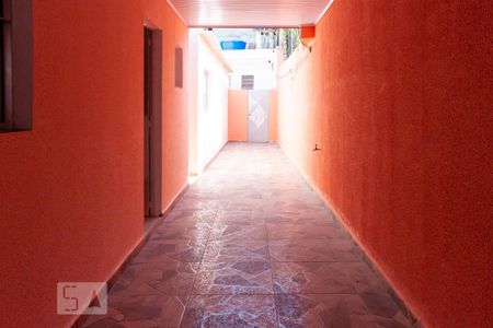 Casa para alugar com 50m², 1 quarto e sem vaga Casa para alugar com 50m², 1 quarto e sem vagaCorredor Externo