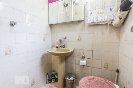 Casa à venda com 245m², 3 quartos e 3 vagasBanheiro Suite