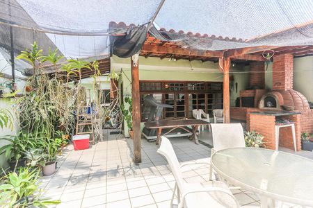 Casa à venda com 245m², 3 quartos e 3 vagasTerraço Gourmet