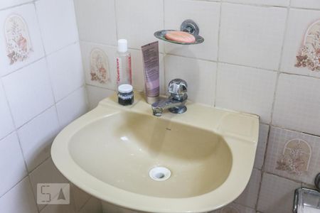 Casa à venda com 245m², 3 quartos e 3 vagasBanheiro Suite