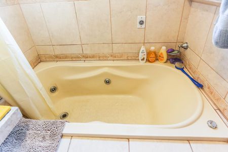 Casa à venda com 245m², 3 quartos e 3 vagasBanheiro