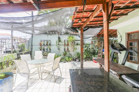 Casa à venda com 245m², 3 quartos e 3 vagasTerraço Gourmet