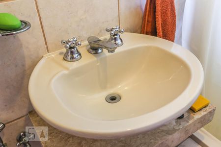 Casa à venda com 245m², 3 quartos e 3 vagasBanheiro