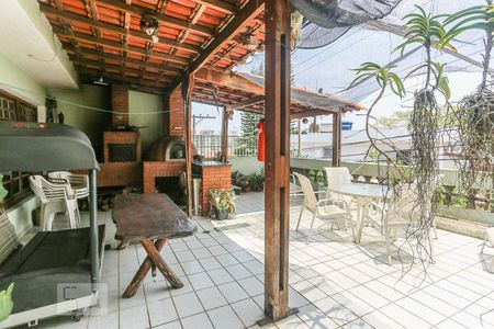 Casa à venda com 245m², 3 quartos e 3 vagasTerraço Gourmet