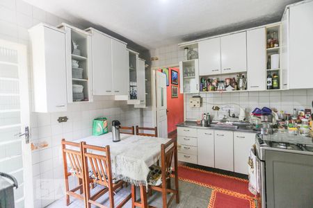 Casa à venda com 245m², 3 quartos e 3 vagasCozinha