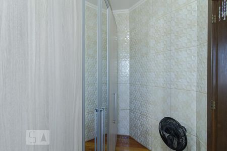 Casa à venda com 335m², 4 quartos e 3 vagas Casa à venda com 335m², 4 quartos e 3 vagasCloset