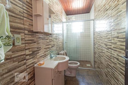 Casa à venda com 335m², 4 quartos e 3 vagas Casa à venda com 335m², 4 quartos e 3 vagasBanheiro 3