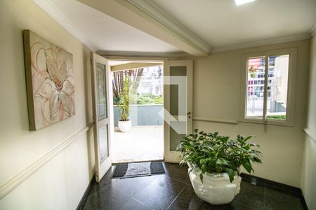 Apartamento à venda com 33m², 1 quarto e 1 vaga Apartamento à venda com 33m², 1 quarto e 1 vagaHall de entrada do prédio