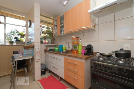 Apartamento à venda com 69m², 2 quartos e 1 vagaCozinha