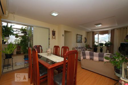 Sala de apartamento à venda com 2 quartos, 69m² em Vila Isabel, Rio de Janeiro