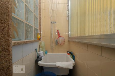 Apartamento à venda com 69m², 2 quartos e 1 vagaÁrea de Serviço