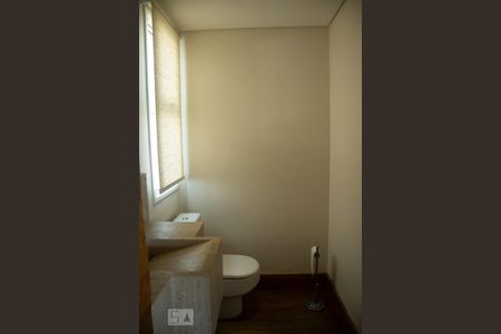 Apartamento à venda com 510m², 4 quartos e 6 vagasLavabo 2