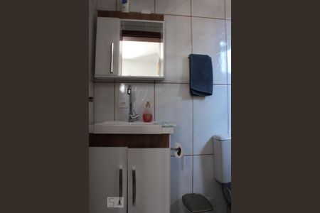 Casa à venda com 92m², 2 quartos e 1 vagaBanheiro 1