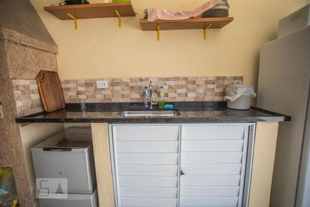 Casa à venda com 240m², 3 quartos e 4 vagas Casa à venda com 240m², 3 quartos e 4 vagasTerraço - Churrasqueira