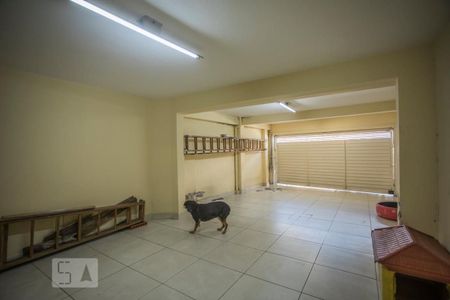 Casa à venda com 240m², 3 quartos e 4 vagas Casa à venda com 240m², 3 quartos e 4 vagasGaragem