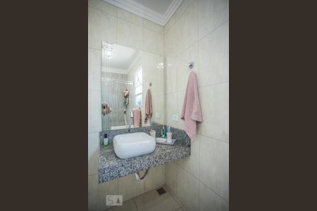 Casa à venda com 240m², 3 quartos e 4 vagas Casa à venda com 240m², 3 quartos e 4 vagasBanheiro da Suíte