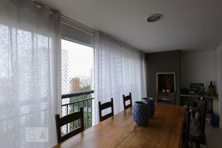 Sala de apartamento para alugar com 2 quartos, 104m² em Parque Reboucas, São Paulo