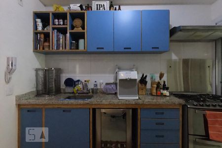 Apartamento para alugar com 104m², 2 quartos e 2 vagasCozinha