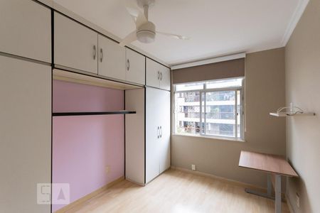 Apartamento à venda com 64m², 2 quartos e 1 vagaQuarto 2