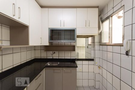 Apartamento à venda com 64m², 2 quartos e 1 vagaCozinha e Área de Serviço