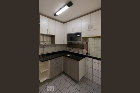 Apartamento à venda com 64m², 2 quartos e 1 vagaCozinha e Área de Serviço