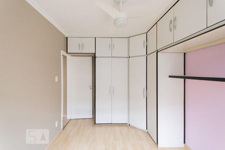 Apartamento à venda com 64m², 2 quartos e 1 vagaQuarto 2