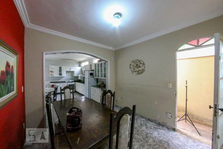 Casa à venda com 200m², 6 quartos e 3 vagasCopa