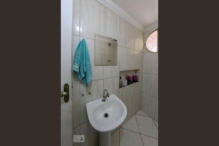 Casa à venda com 200m², 6 quartos e 3 vagasBanheiro Social 2
