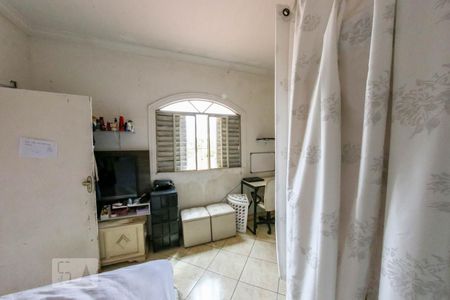 Casa à venda com 200m², 6 quartos e 3 vagasQuarto 4