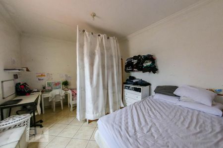 Casa à venda com 200m², 6 quartos e 3 vagasQuarto 4