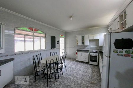 Casa à venda com 200m², 6 quartos e 3 vagasCozinha