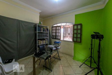 Casa à venda com 200m², 6 quartos e 3 vagasQuarto 3