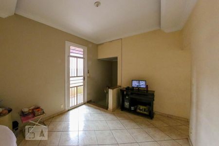 Casa à venda com 200m², 6 quartos e 3 vagasSala 2