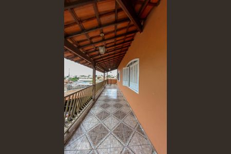 Casa à venda com 200m², 6 quartos e 3 vagasVaranda