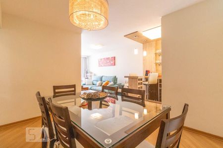 Sala de apartamento à venda com 2 quartos, 80m² em Pinheiros, São Paulo