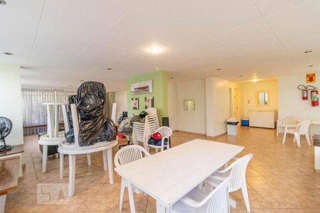 Apartamento à venda com 80m², 2 quartos e 1 vagaSalão de festas