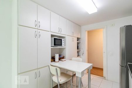 Apartamento à venda com 80m², 2 quartos e 1 vagaCozinha