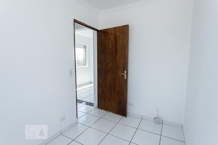 Quarto 1 de apartamento para alugar com 2 quartos, 47m² em Cidade Satélite Santa Bárbara, São Paulo