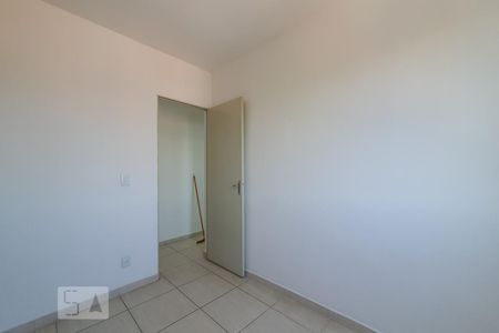 Quarto 1 de apartamento à venda com 2 quartos, 50m² em Parque Bristol, São Paulo