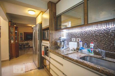 Casa à venda com 250m², 4 quartos e 2 vagasCozinha