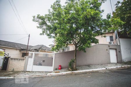 Casa à venda com 250m², 4 quartos e 2 vagasFachada