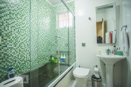 Casa à venda com 250m², 4 quartos e 2 vagasBanheiro 3 - Banheira