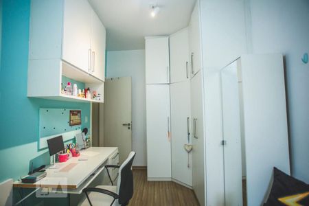 Casa à venda com 250m², 4 quartos e 2 vagasQuarto 4 - Armários