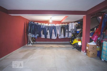Casa à venda com 250m², 4 quartos e 2 vagasGaragem / Área de Serviço