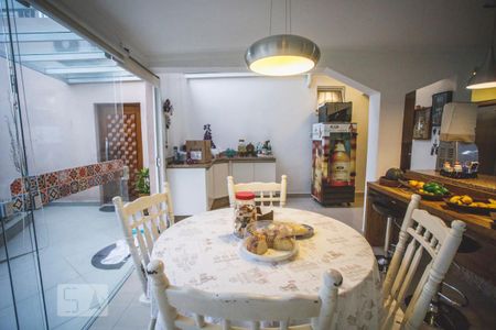 Casa à venda com 250m², 4 quartos e 2 vagasVista do Quarto de Serviço
