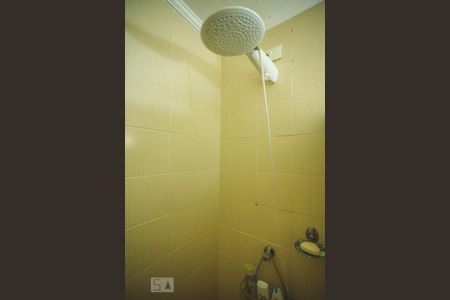 Casa à venda com 250m², 4 quartos e 2 vagasBanheiro Suíte 2 - Chuveiro