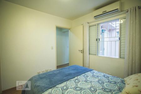 Casa à venda com 250m², 4 quartos e 2 vagasSuíte 2