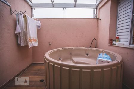 Casa à venda com 250m², 4 quartos e 2 vagasjacuzzi