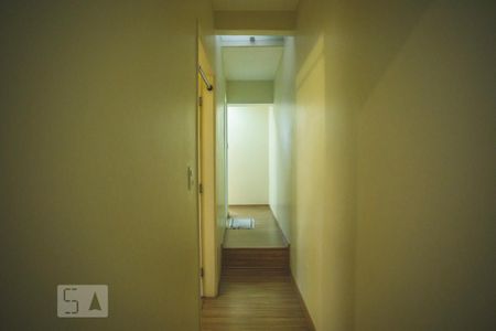 Casa à venda com 250m², 4 quartos e 2 vagasCorredor - Quartos