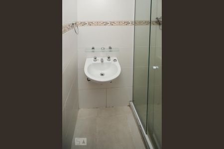Apartamento para alugar com 80m², 3 quartos e 1 vaga Apartamento para alugar com 80m², 3 quartos e 1 vagaBanheiro Suíte 2